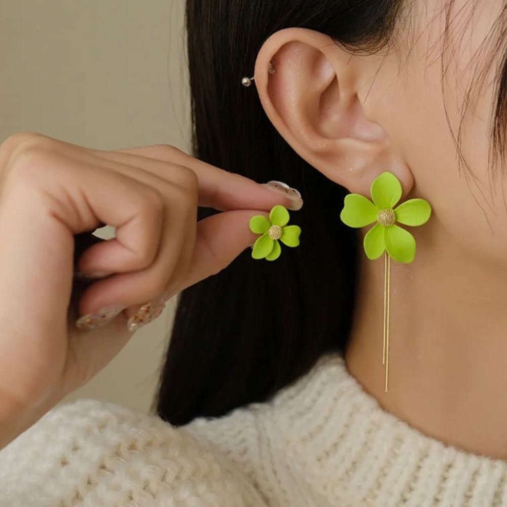 Cute Sweet Asymmetrical Flower Earrings Jewelry Accessories
